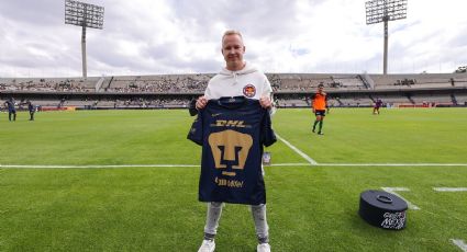 F1: Nikita Mazepin se toma FOTOS con playeras de Pumas y Juárez en el Olímpico de CU