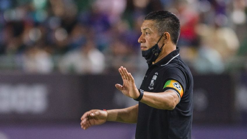 Ignacio Ambriz es DESPEDIDO del Huesca en España; ¿qué opciones tiene en Liga MX?