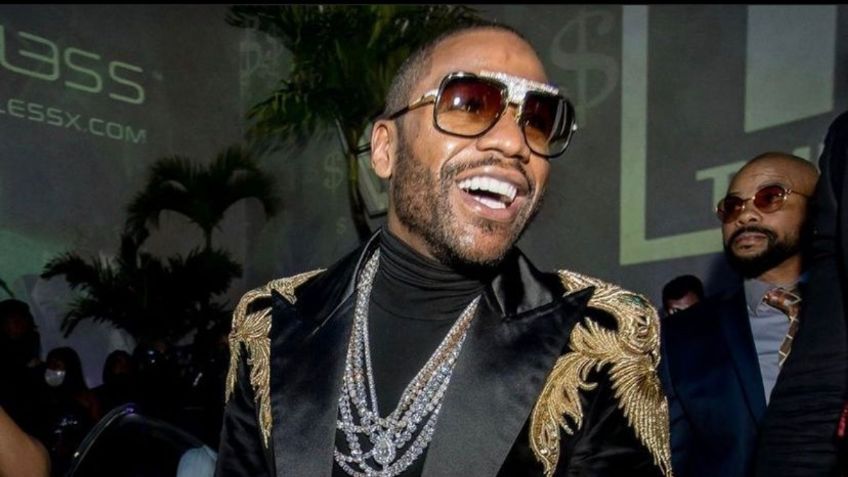 Floyd Mayweather es tachado de homofóbico por negarle foto a este joven (VIDEO)