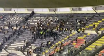 América vs Pumas: Fuerte batalla campal entre aficionados en el Estadio Azteca (VIDEO)