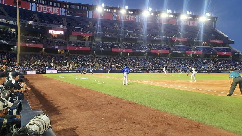 Estadio de Sultanes de Monterrey es escenario de una pelea campal (VIDEO)