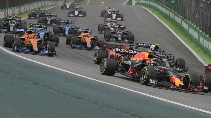 Checo Pérez y su magistral maniobra sobre Bottas en la largada del GP de Brasil (VIDEO)