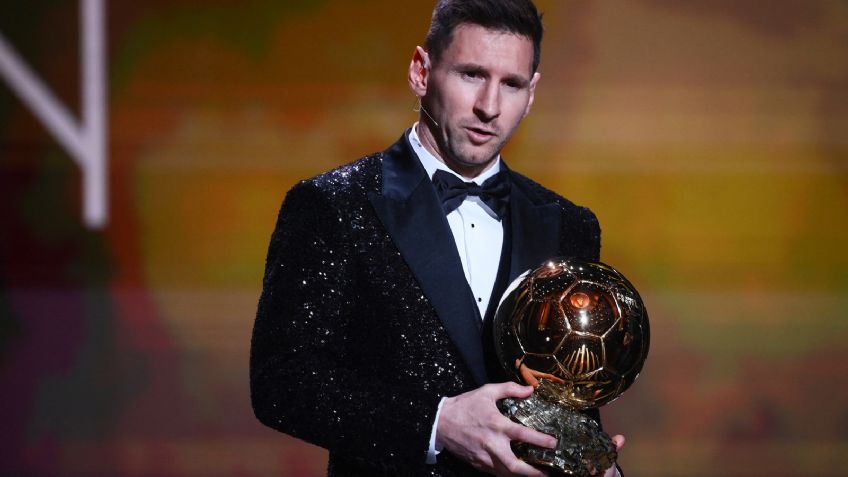 Messi es el GANADOR del Balón de Oro 2021 y así lo recibió (VIDEO)