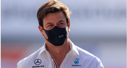 Toto Wolff enojado con Valtteri Bottas por dejarle el podio a Checo Pérez