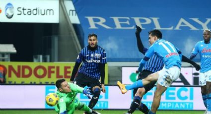 Pese al gol de Chucky Lozano, Napoli cae 3-1 ante Atalanta y se despide de la Copa