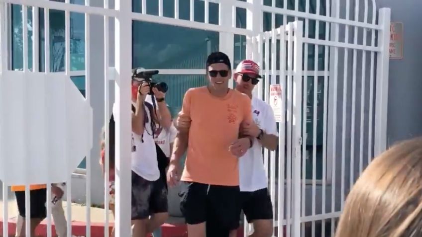 Tom Brady ¿ebrio?: Así captaron al QB de Buccaneers tras festejo en yate (VIDEO)