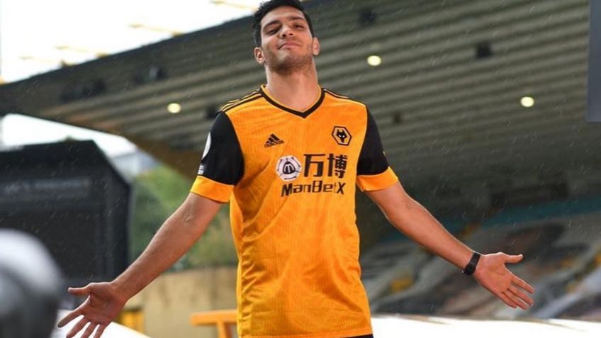 Raúl Jiménez presume a su familia en redes por el Día del Amor y la Amistad (FOTOS)