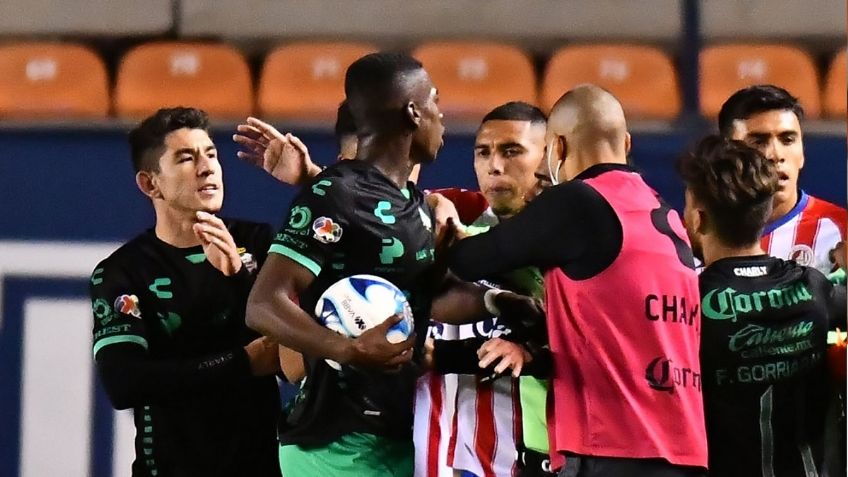Félix Torres: VIDEO de cómo surgió la pelea en el Atlético San Luis vs Santos
