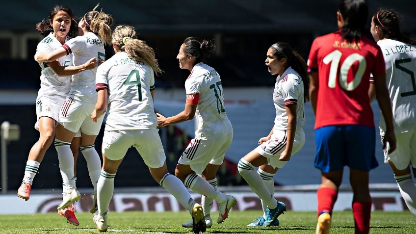 Selección Mexicana Femenil grita victoria tras 14 años de ausencia en el Azteca (VIDEO)