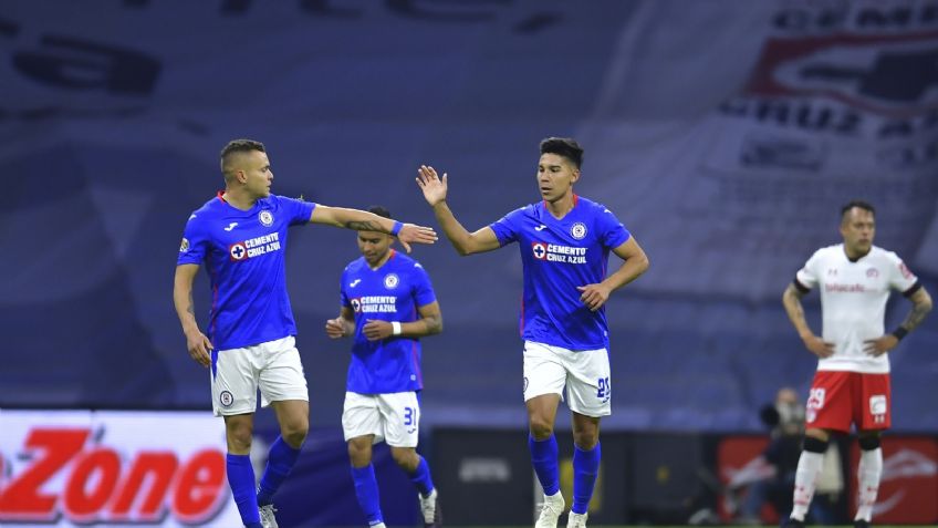 Cruz Azul supera al Toluca y al árbitro para convertirse en nuevo líder del Guardianes 2021