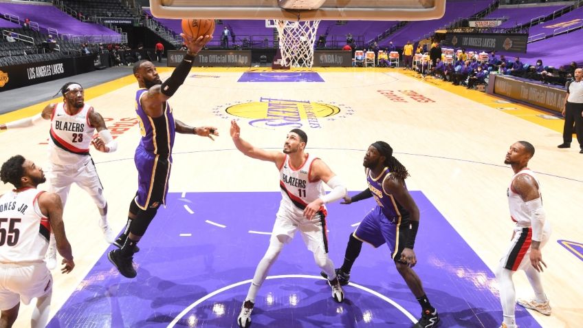 Warriors y Lakers hacen los deberes en noche de viernes; resultados NBA (26 de febrero)