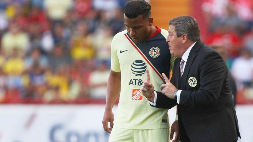 MEMES apuntan al Piojo Herrera tras gol de Roger Martínez que dio triunfo al América