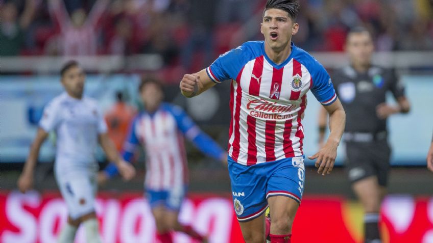 Alan Pulido y Rodolfo Pizarro lanzan apuesta para el Super Bowl LV
