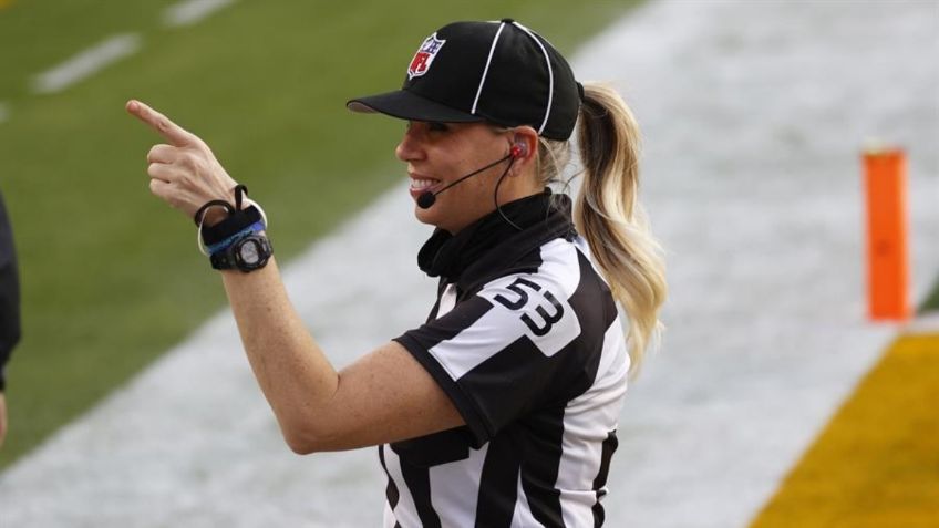 NFL: Sarah Thomas y un emotivo saludo tras hacer historia en el Super Bowl LV (VIDEO)