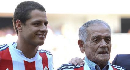 Chicharito recuerda entre lágrimas a su abuelo, previo al Clásico Nacional