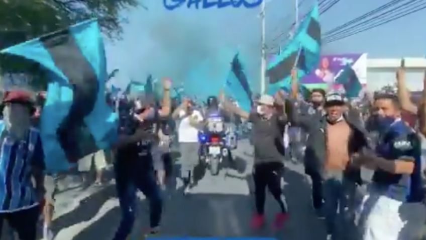 Querétaro vs Atlético de San Luis: afición llega en caravana y rompe protocolo (VIDEO)