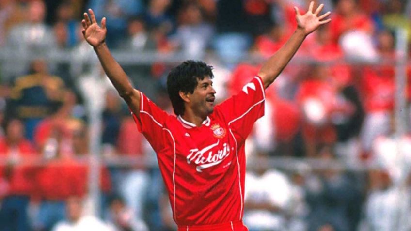 El libro de José Saturnino Cardozo, ese diablo goleador de fina estampa