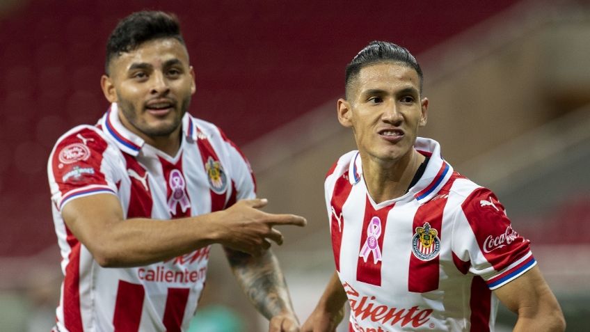 Chivas investiga a Alexis Vega y Uriel Antuna tras demandar a empleados