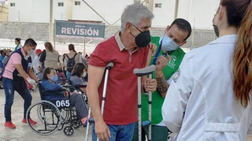 Tigres: Tuca Ferretti recibe primera dosis de vacuna contra Covid-19