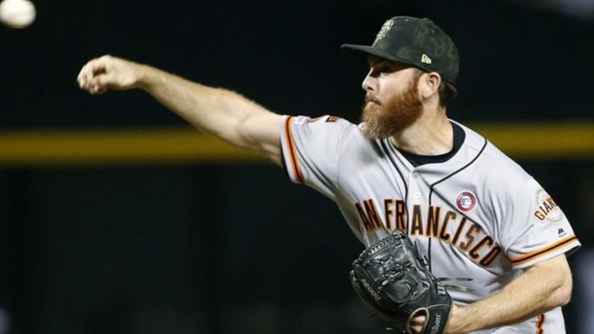 Por violencia doméstica, MLB suspende un año a este pelotero