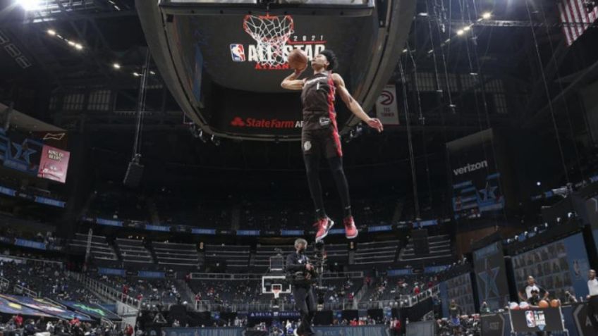 ¡Un beso imposible!: con este gesto, Anfernee Simmons gana concurso de clavadas (VIDEO)