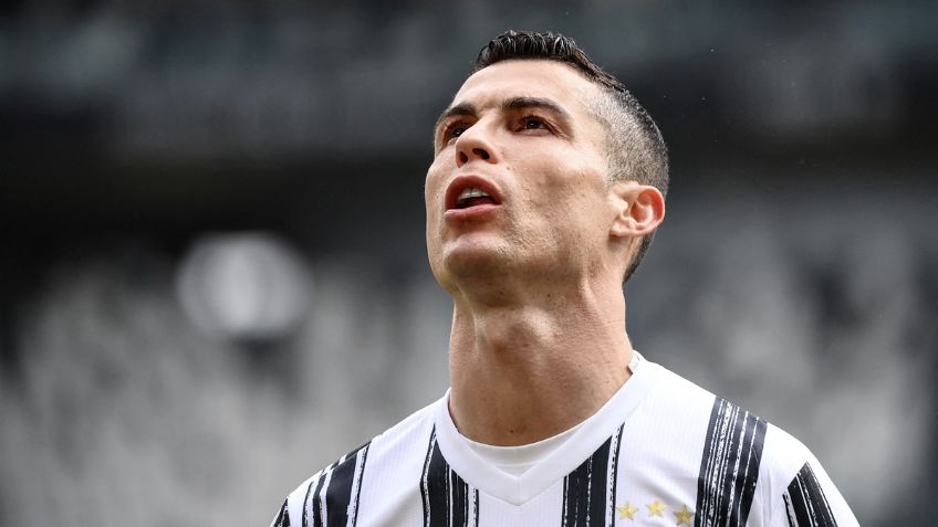 Cristiano Ronaldo y su ataque de furia: tira camiseta y lanza puñetazos tras juego