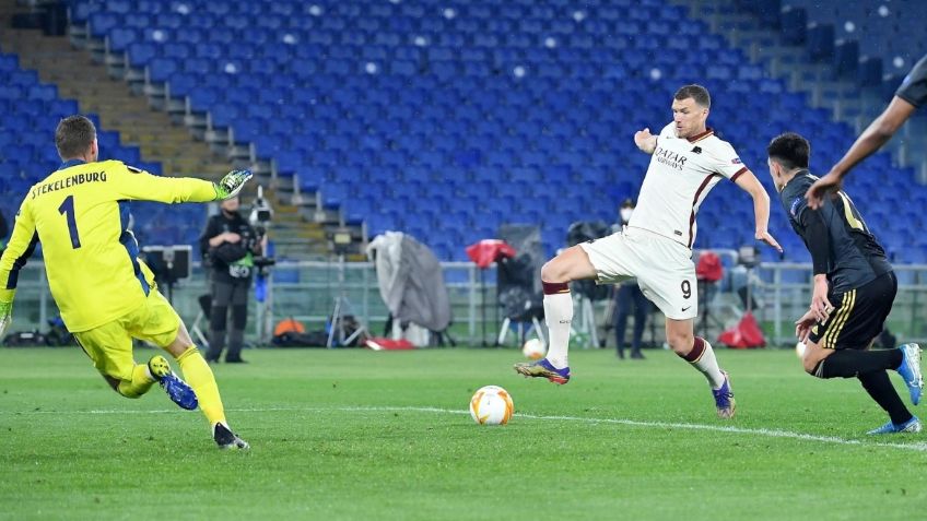 Ajax y Edson Álvarez son eliminados de la Europa League por la Roma