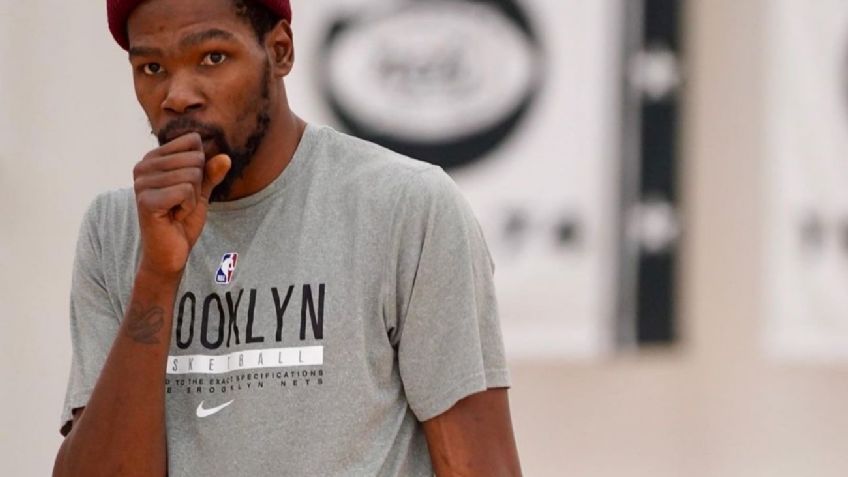 Por insultos homofóbicos, Kevin Durant pagara varios miles de dólares