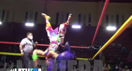 Psycho Clown sufre impactante golpe en el ojo y termina en el hospital (VIDEO)