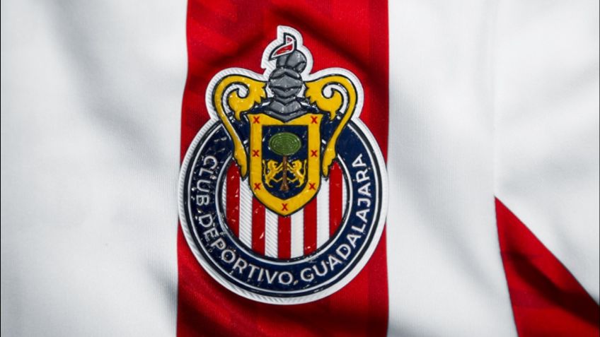 ¡Espectacular! Chivas presenta jersey por su 115 aniversario (FOTOS)