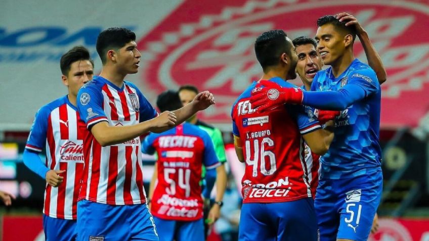 Jugadores del Tapatío reviven polémico festejo de Adolfo Bautista y Omar Bravo
