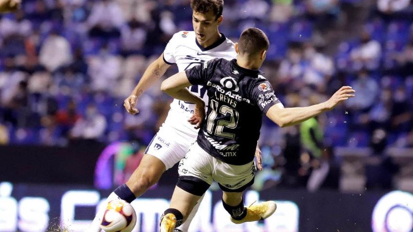 Goles de Puebla y Pumas, frustrados por abanderados y una polémica del VAR