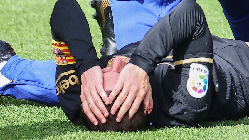 Lionel Messi recibe criminal PATADA que asusta a todo Barcelona (VIDEO)