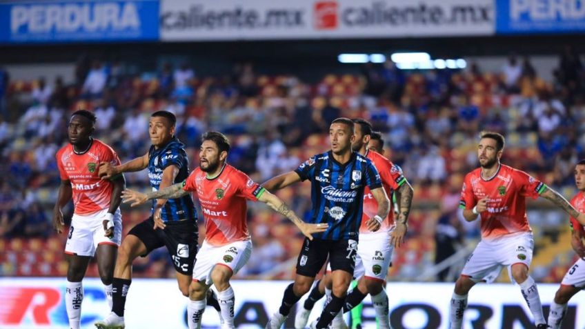 Querétaro cumple ante FC Juárez y expulsa a Pumas de zona de repechaje