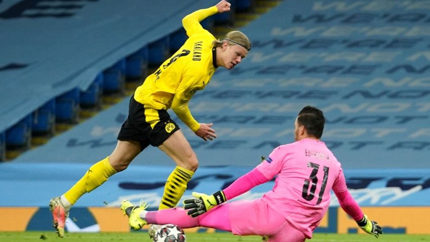 Borussia Dortmund tiene vida en Champions pese a caer ante un tímido Manchester City