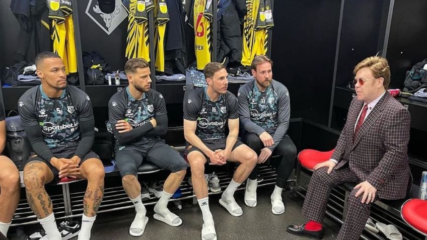 Elton John y su pasión por el futbol; celebra regreso del Watford a la Premier League