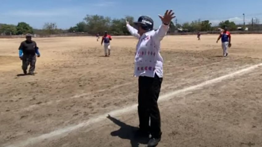 AMLO regresa al diamante para juego de béisbol casual en Sinaloa (VIDEO)