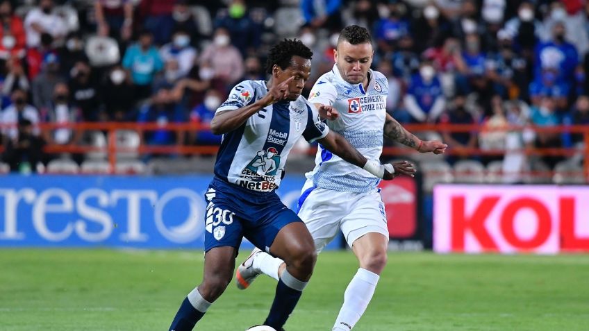 Pachuca y Cruz Azul se van sin goles y dejan todo para la semifinal de vuelta