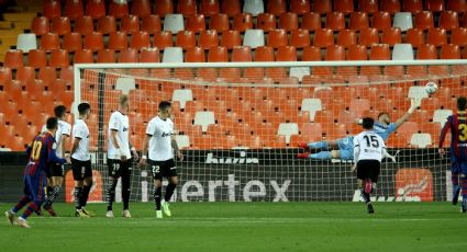 VIDEO: Tiro libre de Messi le da vida al Barcelona ante Valencia