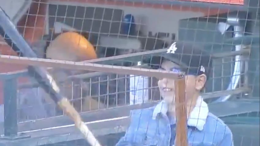 MLB: Pujols regala su bat a pequeño aficionado de Dodgers en pleno juego (VIDEO)