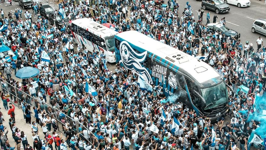 Puebla vs Santos: Una multitud de aficionados recibe a La Franja en su estadio (VIDEO)