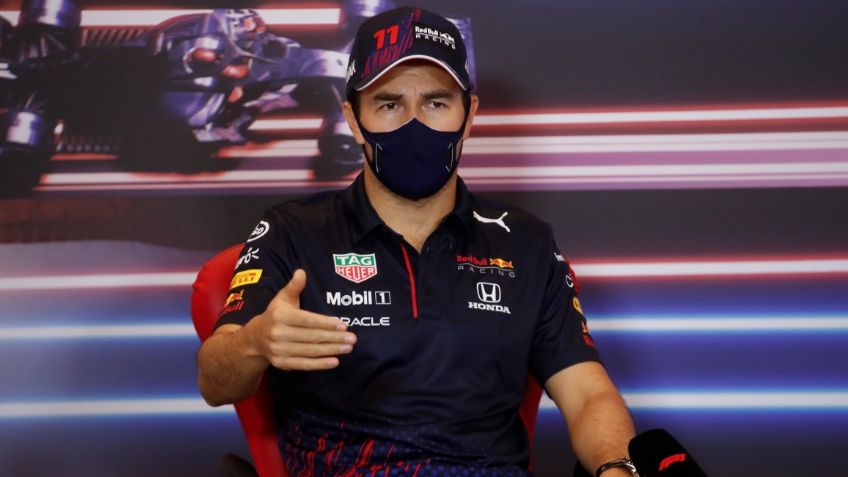 Checo Pérez recibe peculiar felicitación de un 'paisa' colega mexicano
