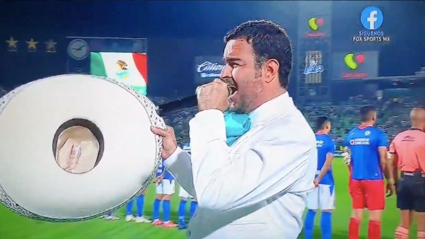 Santos vs Cruz Azul: Pablo Montero olvida Himno Nacional en la final (VIDEO)