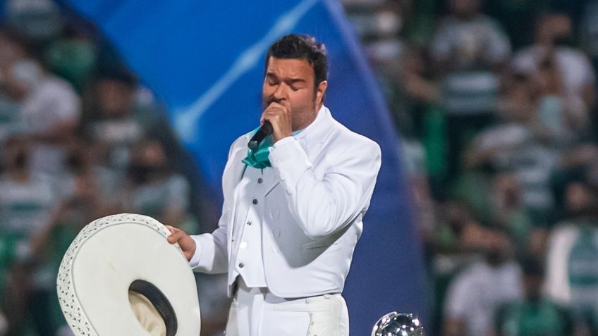 Segob iniciará acciones contra Pablo Montero por alterar letra del Himno Nacional