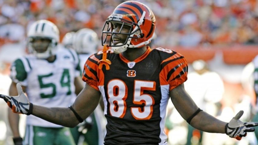 Exreceptor de la NFL peleará en cartelera Floyd Mayweather vs Logan Paul