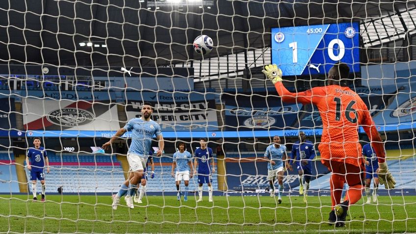 Revientan al Kun Agüero con MEMES tras fallar penal a lo Panenka