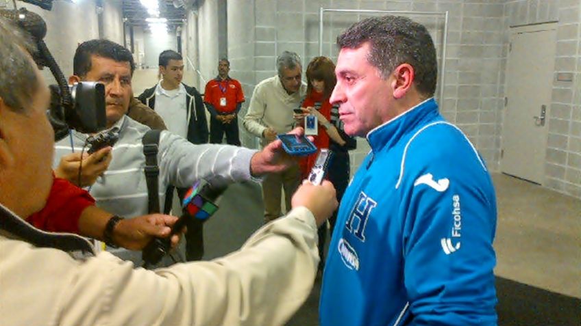 OFICIAL: Costa Rica elige DT colombiano sobre Ambriz y Chepo de la Torre