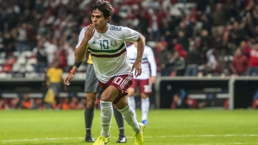 José Juan Macías sorprende a YouTuber español con sus goles y jugadas (VIDEO)