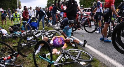 VIDEO VIRAL: Aficionado provoca caída de 100 ciclistas en Tour de Francia