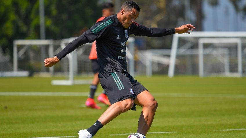 Funes Mori contesta mensaje a Chicharito previo a su debut con la Selección Mexicana